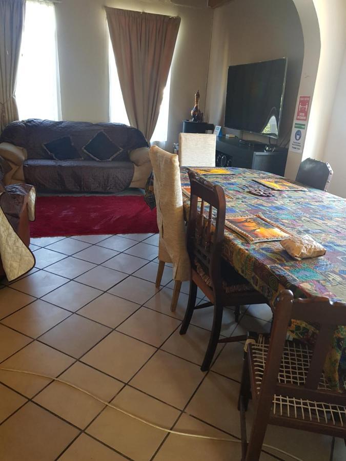 Keedols Inn & Backpackers Κνύσνα Εξωτερικό φωτογραφία